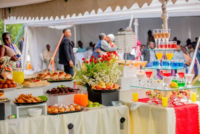 Choosing the Right Caterer for Your Wedding